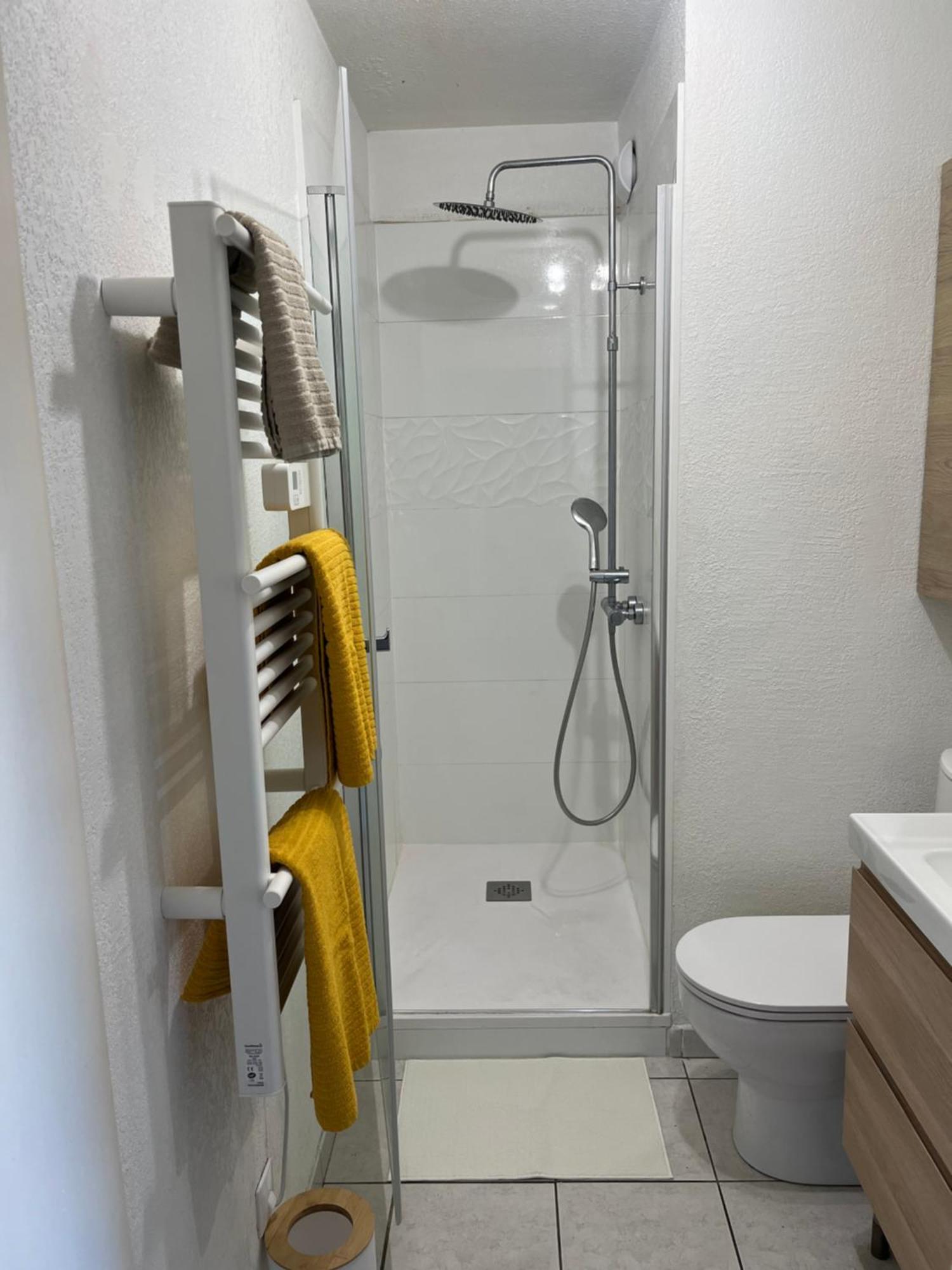 Апартаменты Joli T2/ Tram/ Clim/ Parking/ Wifi/ Piscine Монпелье Экстерьер фото